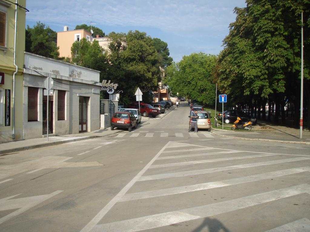 Apartments Vasic Pula Exterior photo