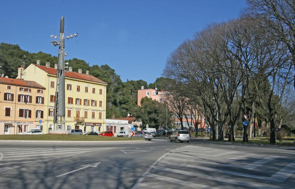 Apartments Vasic Pula Exterior photo